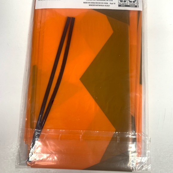 Way To Celebrate Halloween Pumpkin Themed Leaf Bags 24" x 30" Yard Decor Fall - Picture 3 of 3